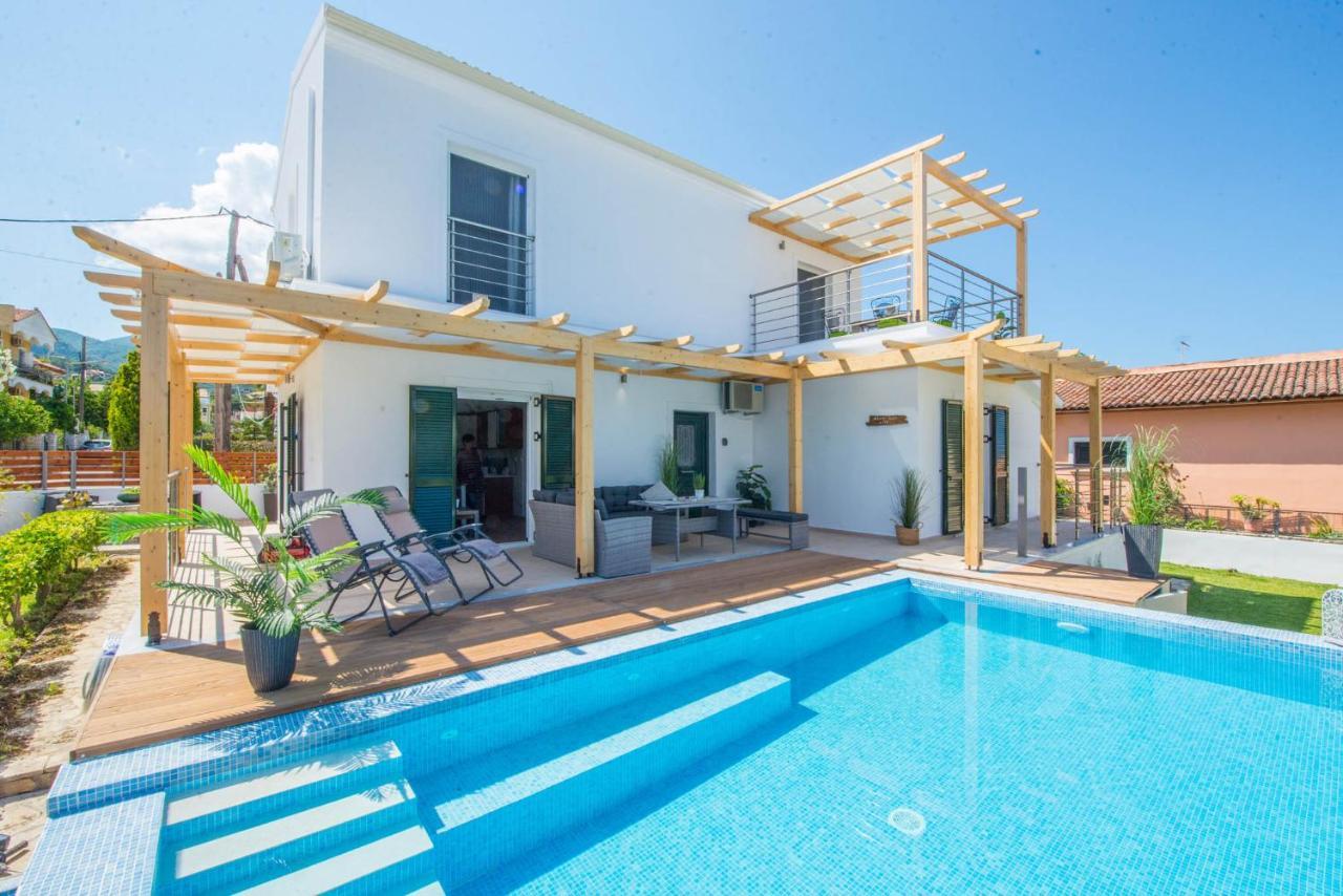 Acharavi Beach Villa Екстериор снимка
